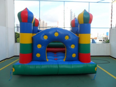 BRINQUEDOS  COM MONITORAÇÃO POR 4 HORAS